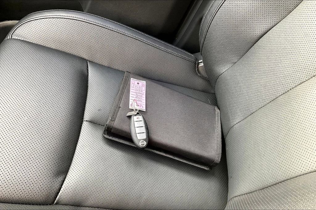 Used 2022 Nissan Rogue Sport SL w/ Premium Package image 10