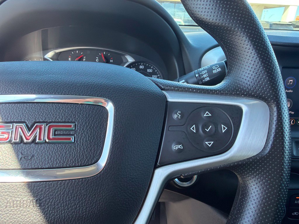 Used 2024 GMC Terrain SLE w/ Driver Convenience Package FWD image 28