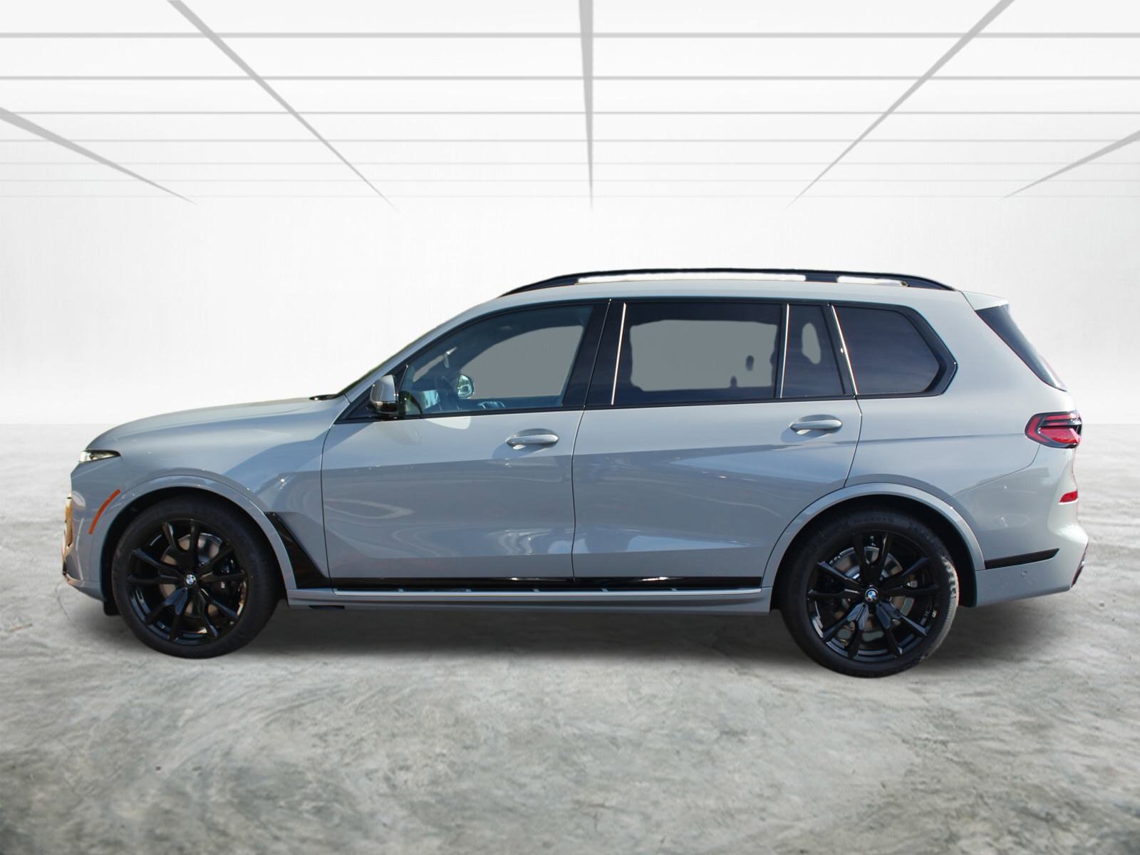 New 2026 BMW X7 xDrive40i w/ Executive Package image 4