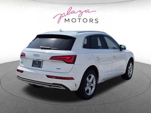 Certified 2023 Audi Q5 2.0T Premium w/ Convenience Package AWD/4WD image 5