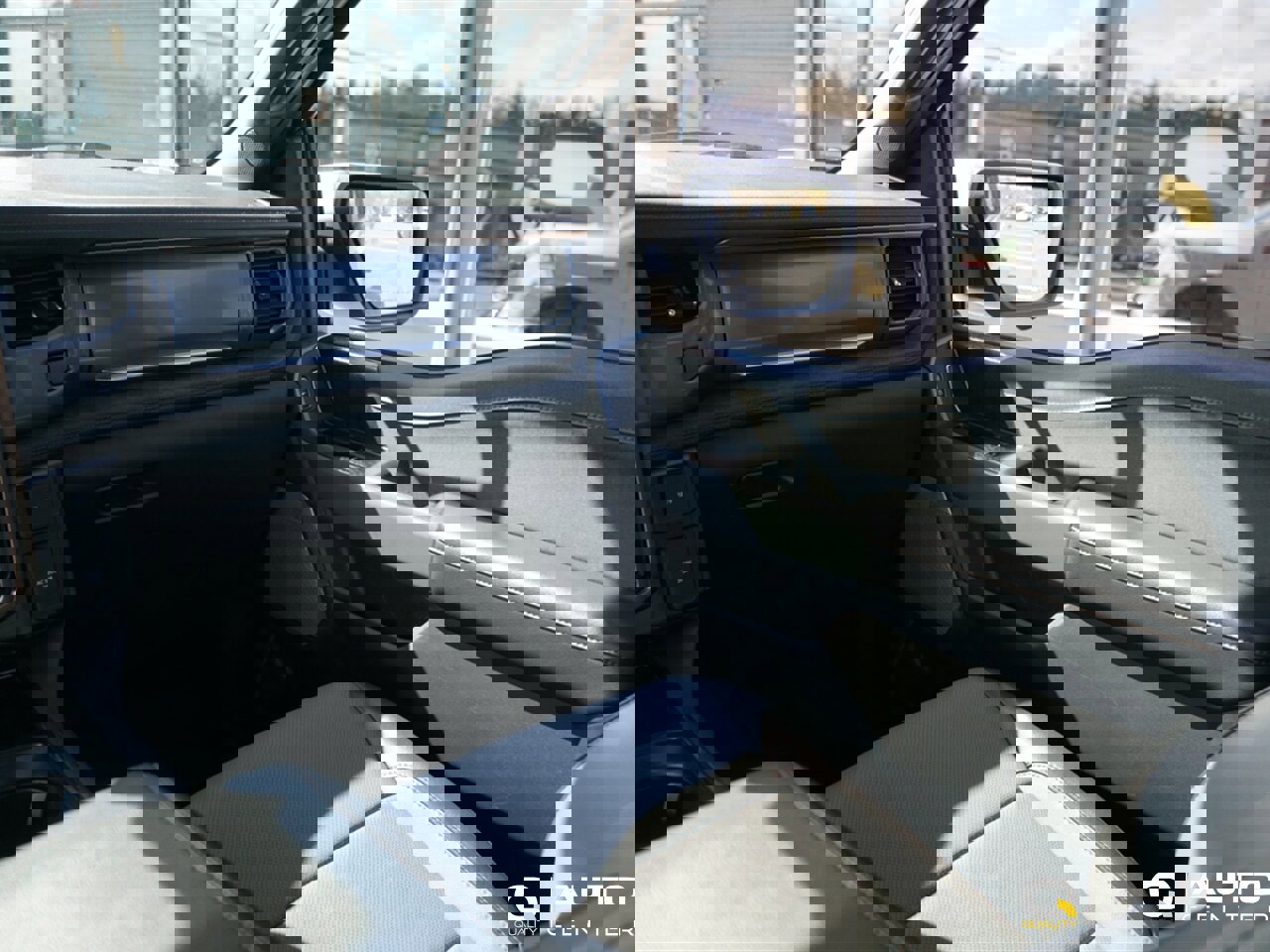 Used 2023 Ford F150 Lightning Lariat image 22