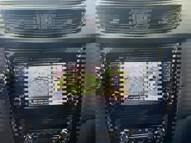 Used 2018 Nissan Rogue SV w/ Sun & Sound Touring Package image 12