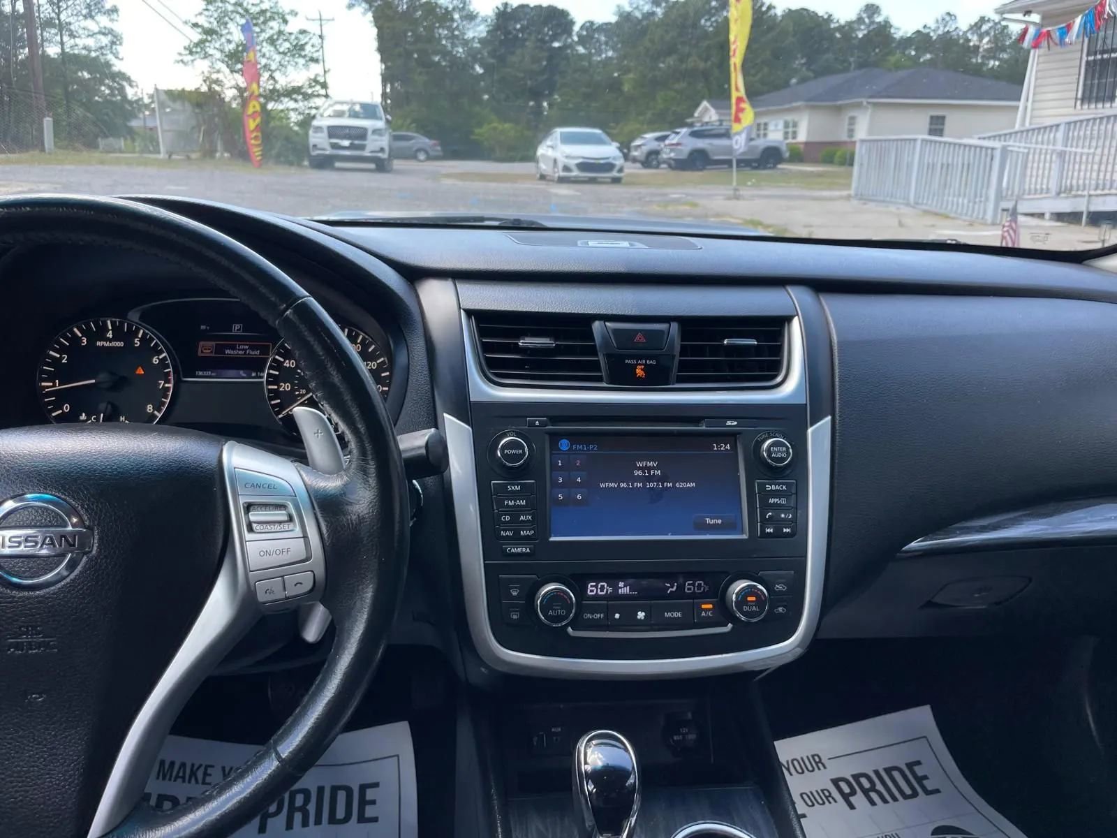 Used 2016 Nissan Altima 3.5 SL FWD image 10