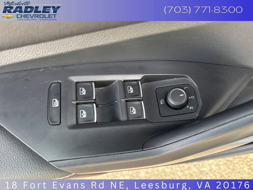 Used 2024 Volkswagen Jetta SE image 20