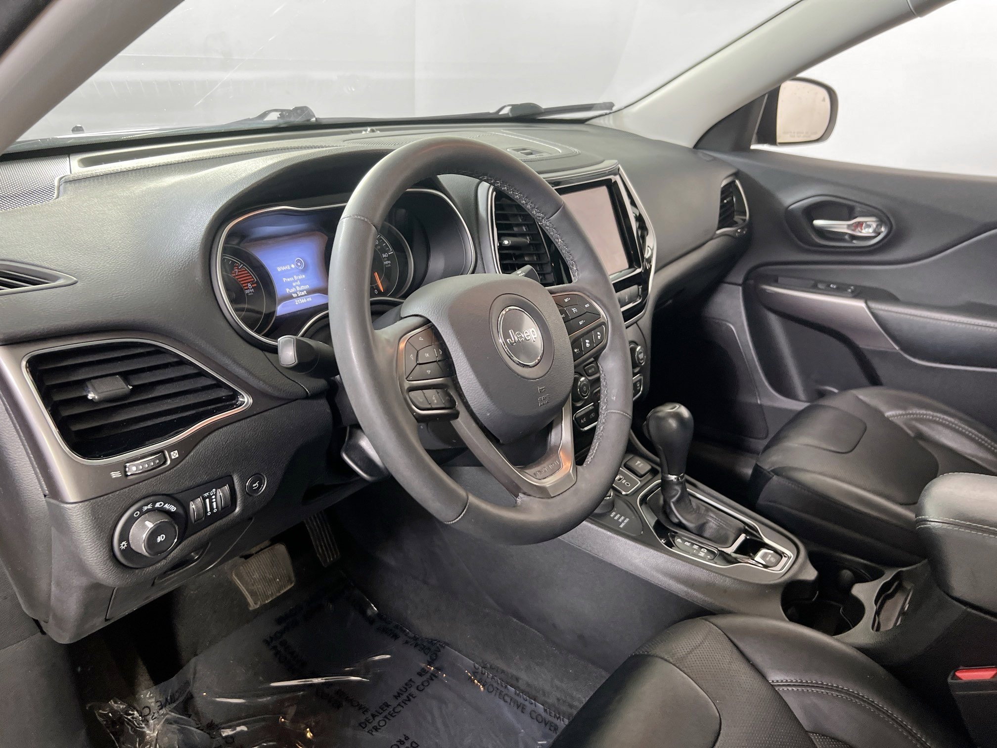 Used 2022 Jeep Cherokee Limited image 9