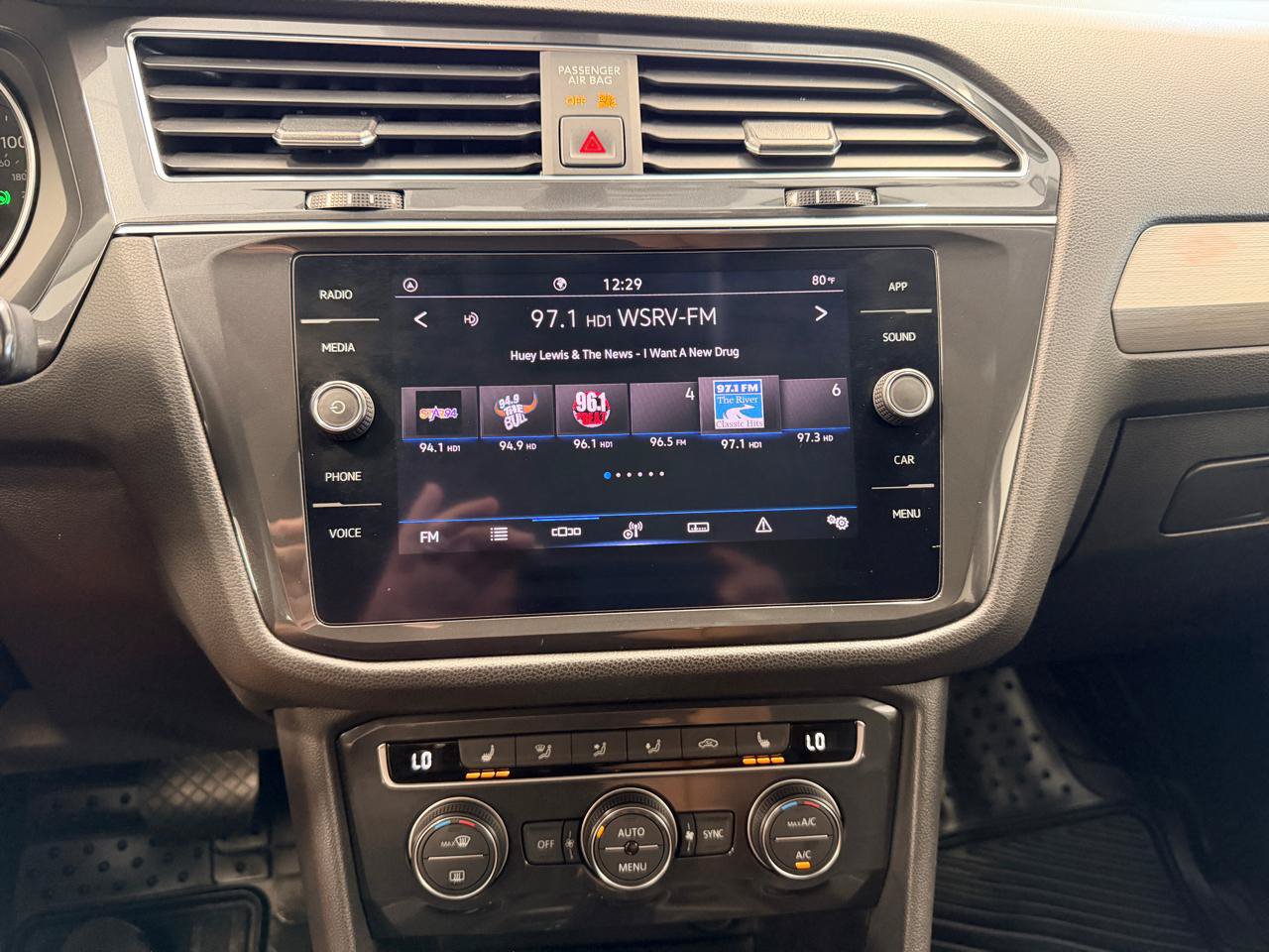 Used 2021 Volkswagen Tiguan S FWD image 38
