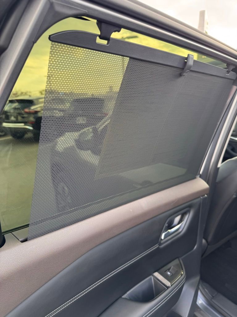 Used 2023 Nissan Rogue SV w/ SV Premium B Package image 17