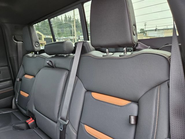 New 2026 GMC Sierra 2500 AT4 w/ AT4 Premium Plus Package AWD/4WD image 17