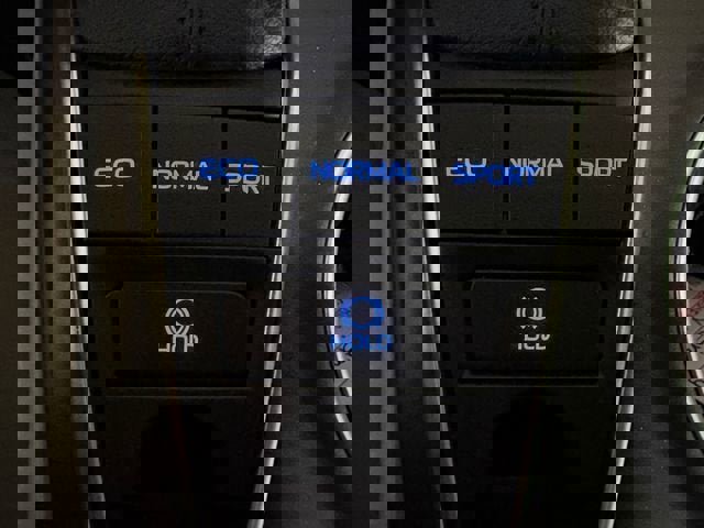 Certified 2022 Toyota Camry XLE w/ Navigation Package image 24