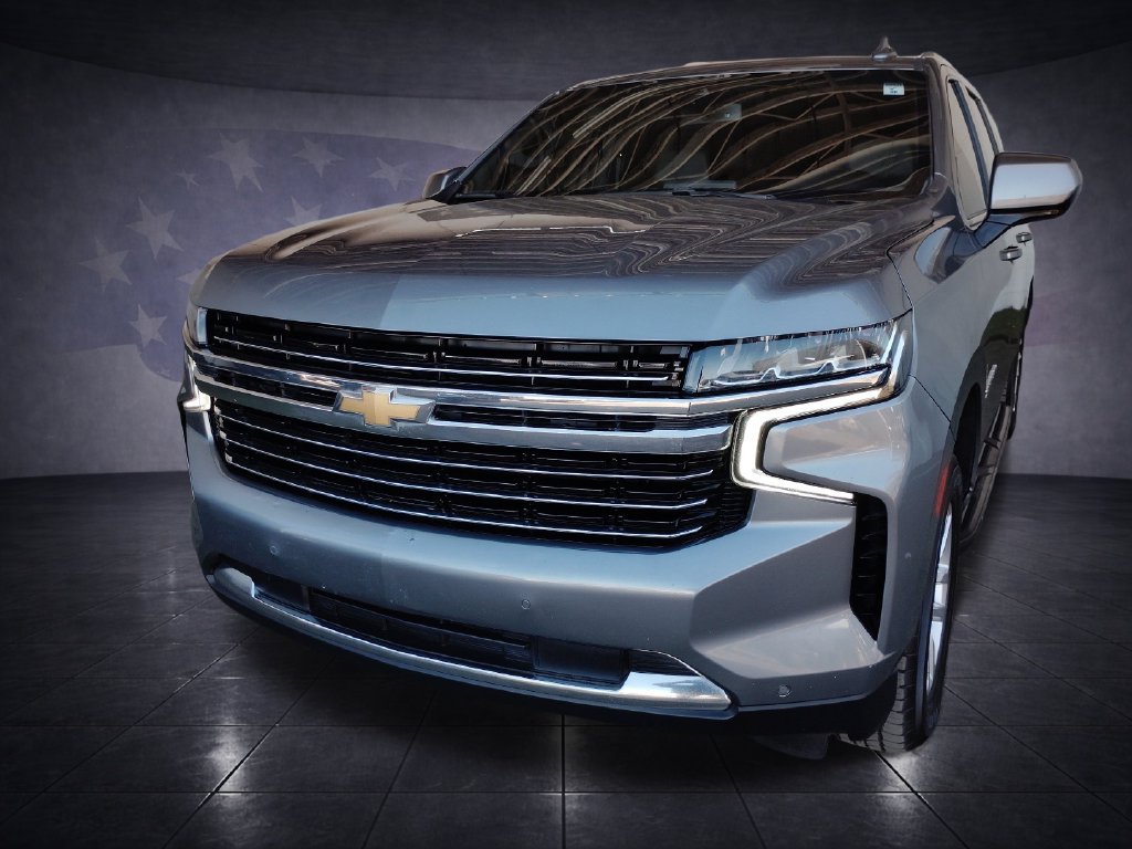 Used 2022 Chevrolet Suburban LT RWD image 39