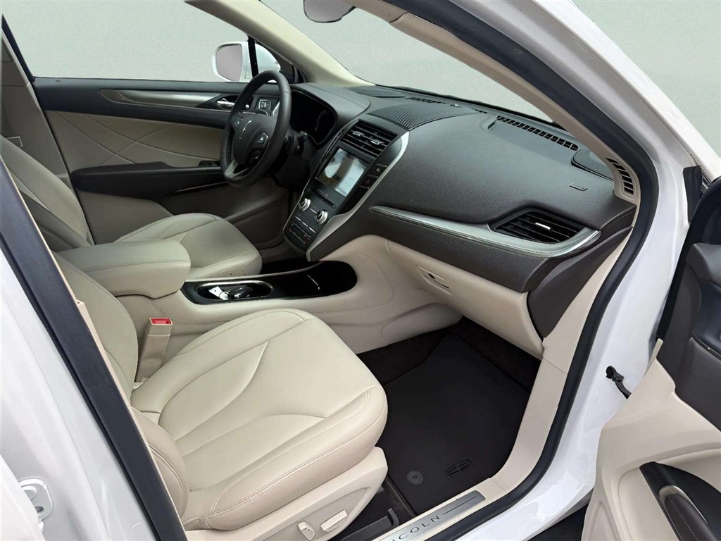 Used 2018 Lincoln MKC Premiere AWD/4WD image 18