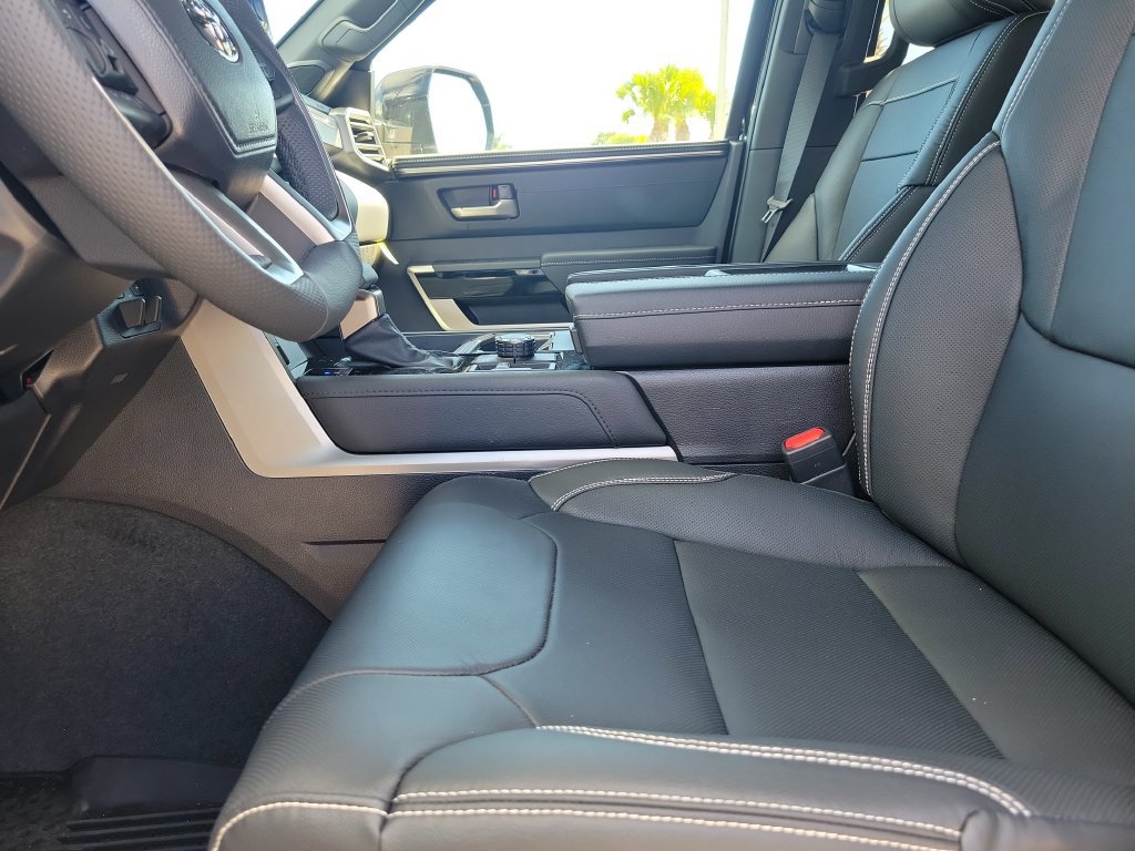New 2026 Toyota Tundra Limited AWD/4WD image 8