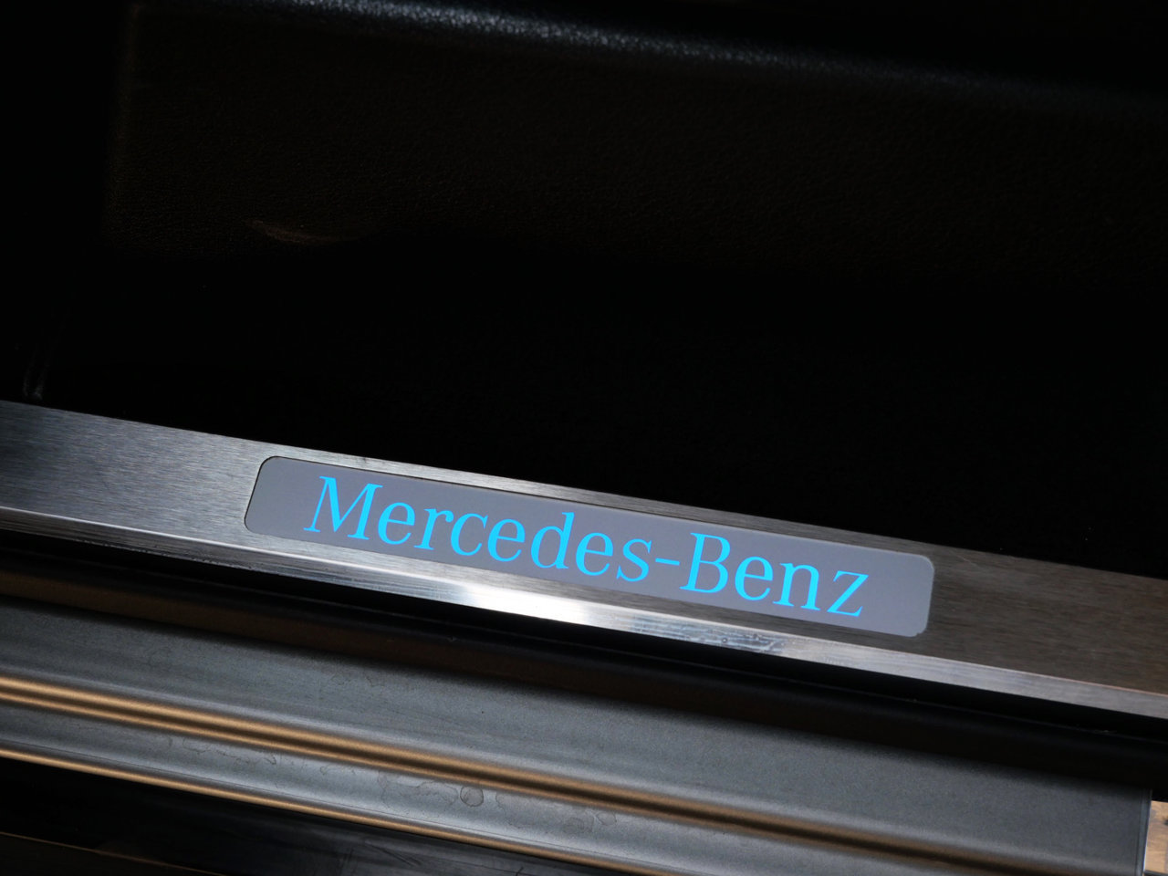 Used 2018 Mercedes-Benz G 550 Squared image 20