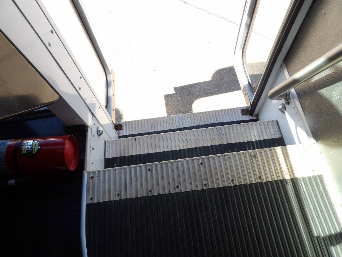 Used 2008 Chevrolet Express 3500 G3500 15 PASSENGER MINI BUS w/ School Bus Package image 20