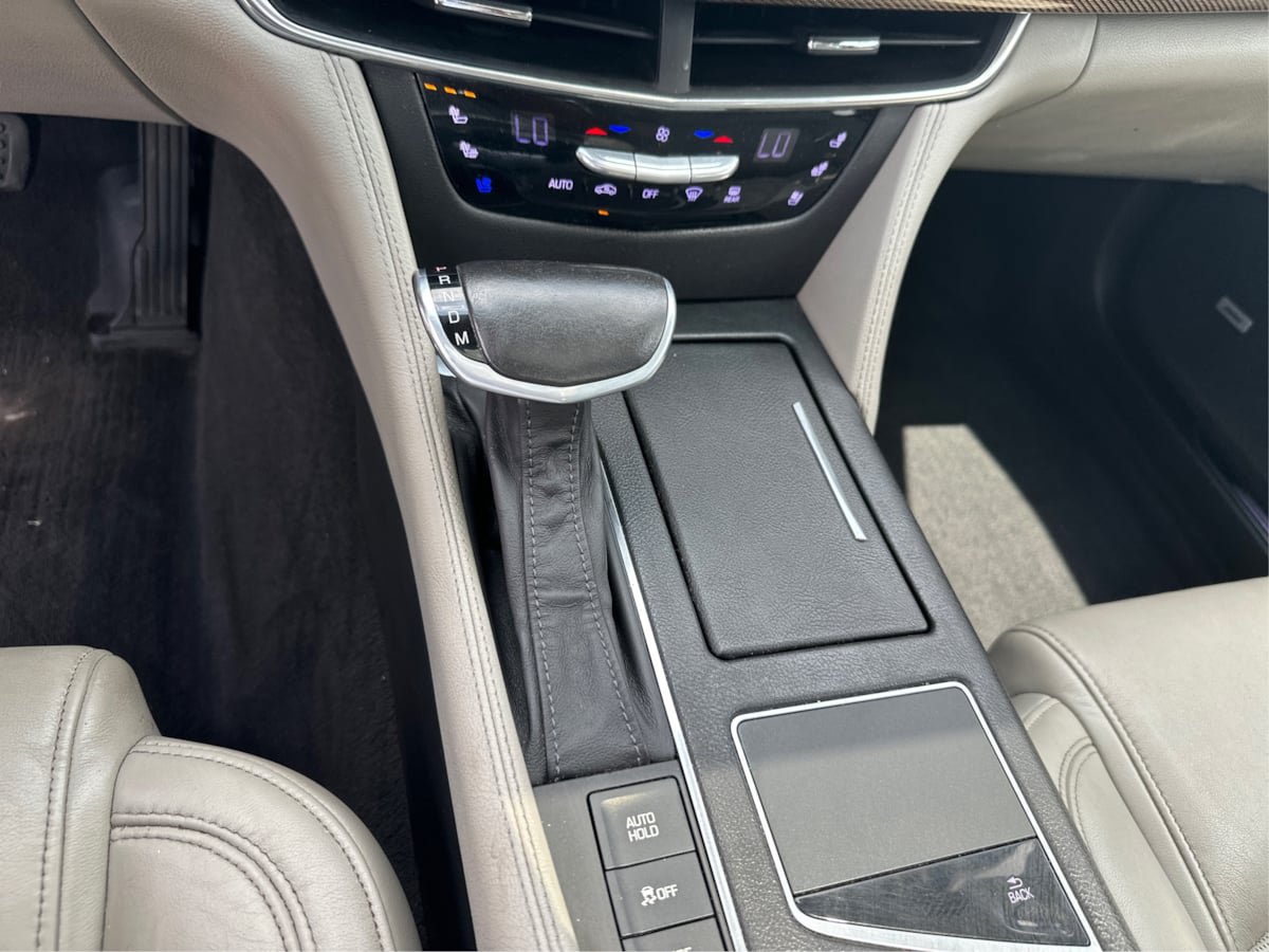 Used 2018 Cadillac CT6 Luxury AWD/4WD image 13