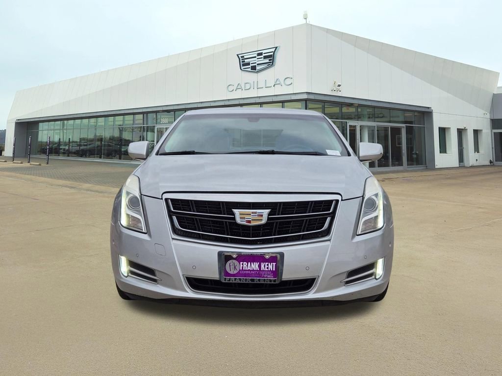 Used 2017 Cadillac XTS Luxury image 2