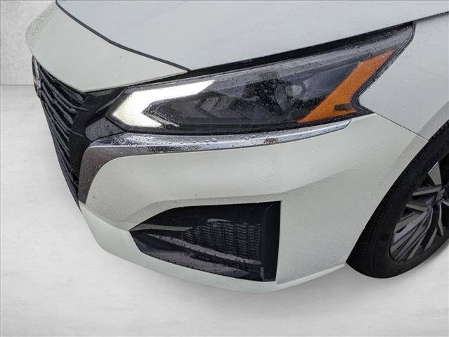 Used 2024 Nissan Altima 2.5 SV FWD image 9