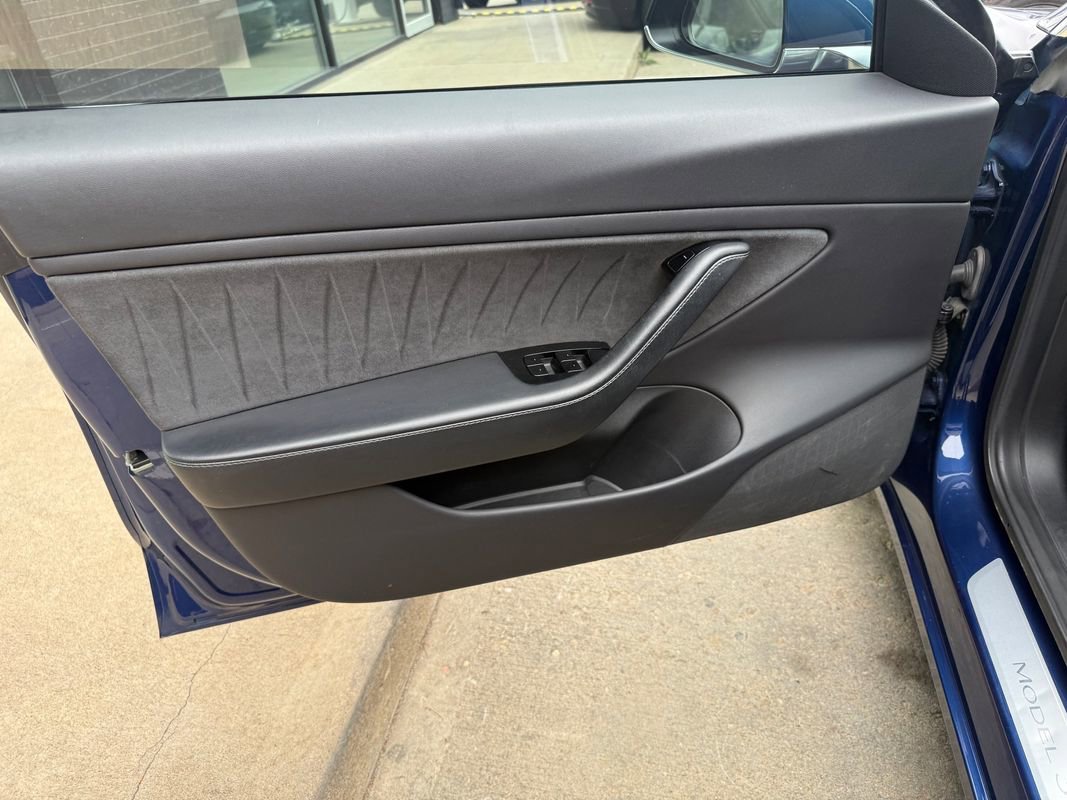 Used 2019 Tesla Model 3 Standard Range Plus RWD image 24
