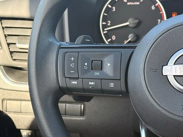 Certified 2023 Nissan Rogue SV image 24