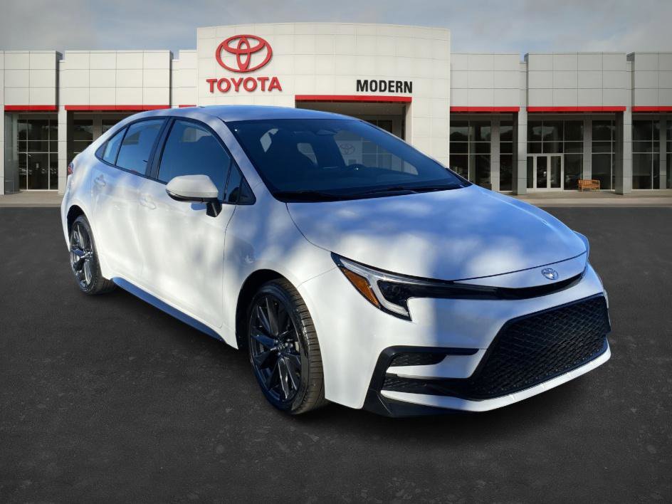 Certified 2024 Toyota Corolla SE image 3