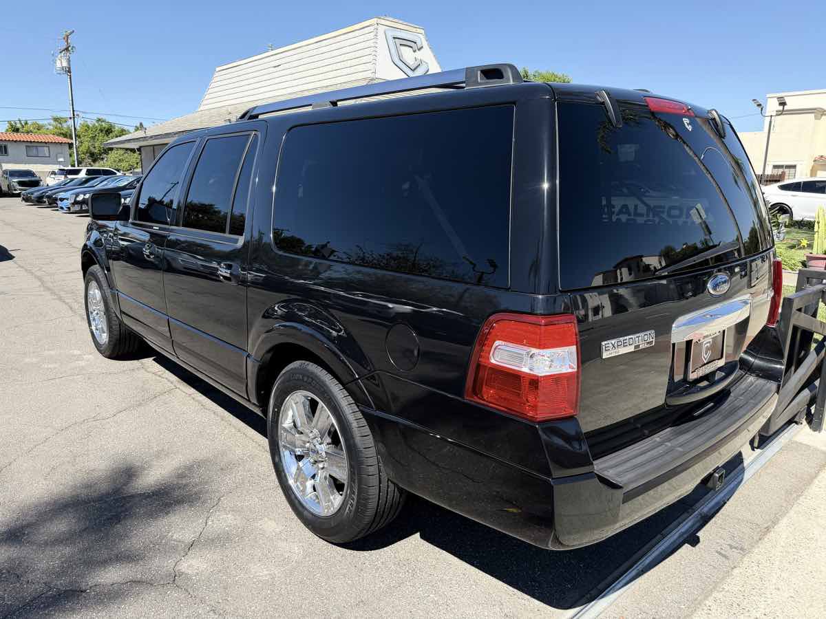 Used 2010 Ford Expedition EL Limited RWD image 3