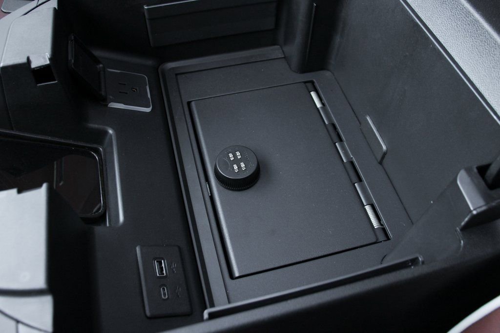 Used 2025 GMC Sierra 2500 Denali Ultimate image 42