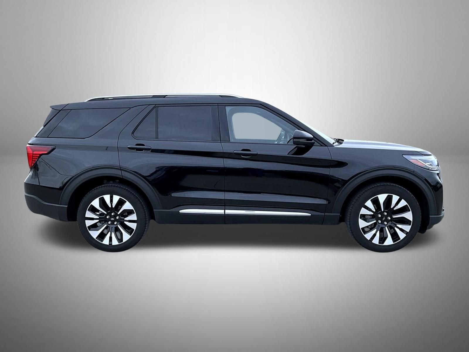 Used 2025 Ford Explorer Platinum w/ LUX Leather Package image 4