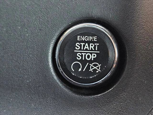 Used 2013 Dodge Challenger R/T Plus image 15