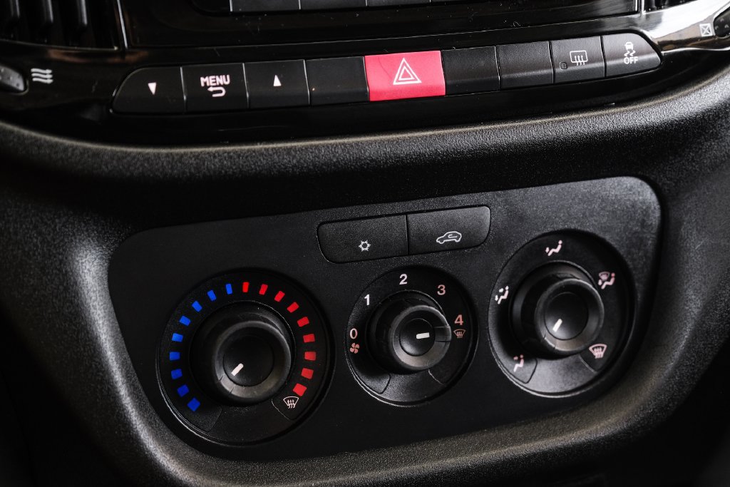 Used 2019 RAM ProMaster City Tradesman SLT FWD image 25
