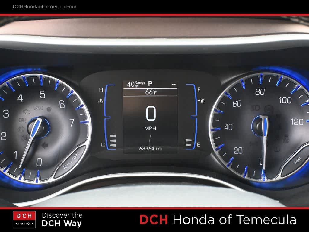 Used 2022 Chrysler Voyager LX FWD image 10