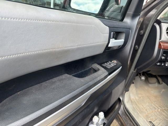 Used 2016 Toyota Tundra Limited w/ Limited Premium Package image 30
