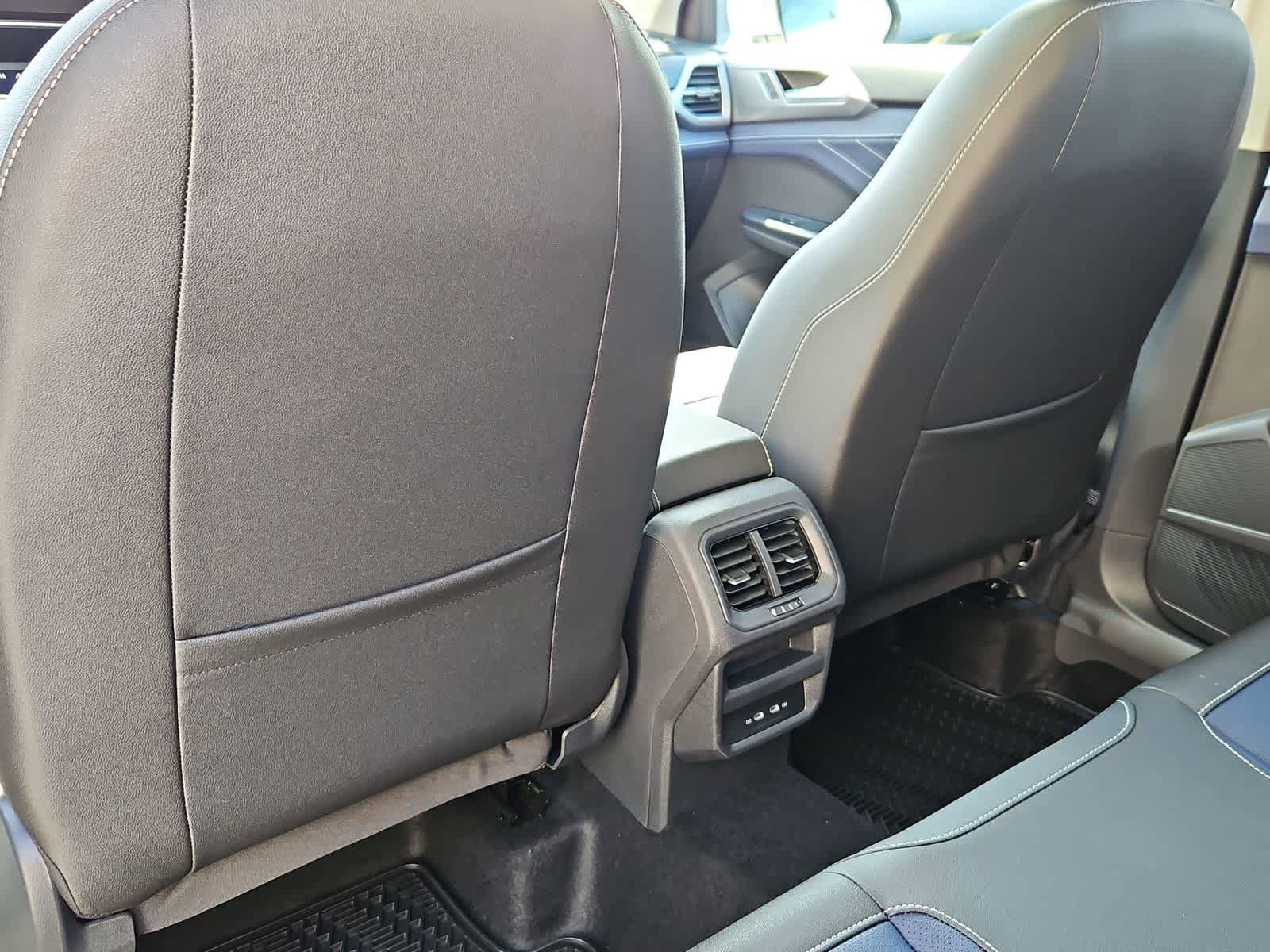 New 2026 Volkswagen Taos SEL AWD/4WD image 18