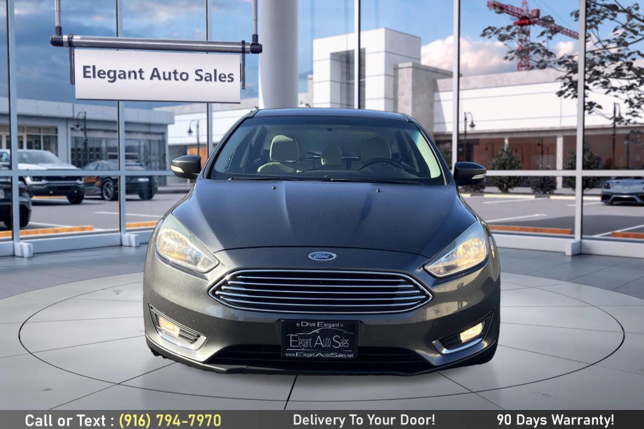 Used 2017 Ford Focus Titanium image 2