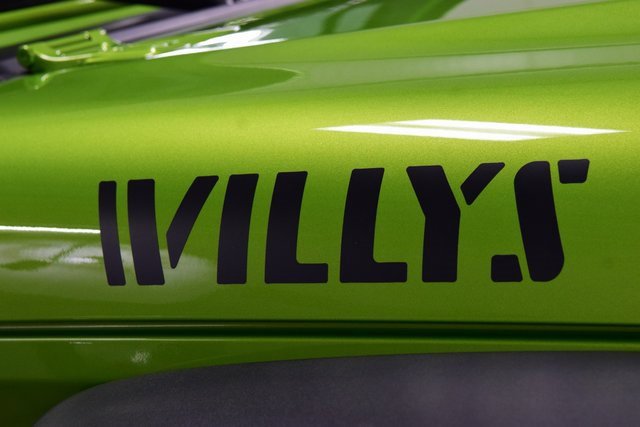 Used 2025 Jeep Wrangler Sport image 13