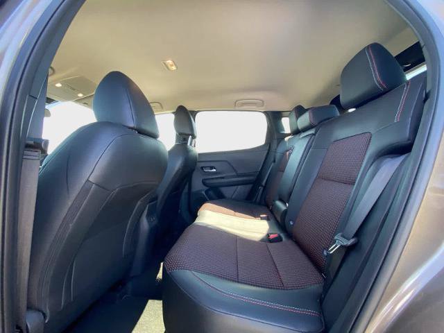 Used 2026 Nissan Kicks SR FWD image 13