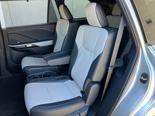Used 2025 Lexus TX 500h AWD w/ Technology Package image 41