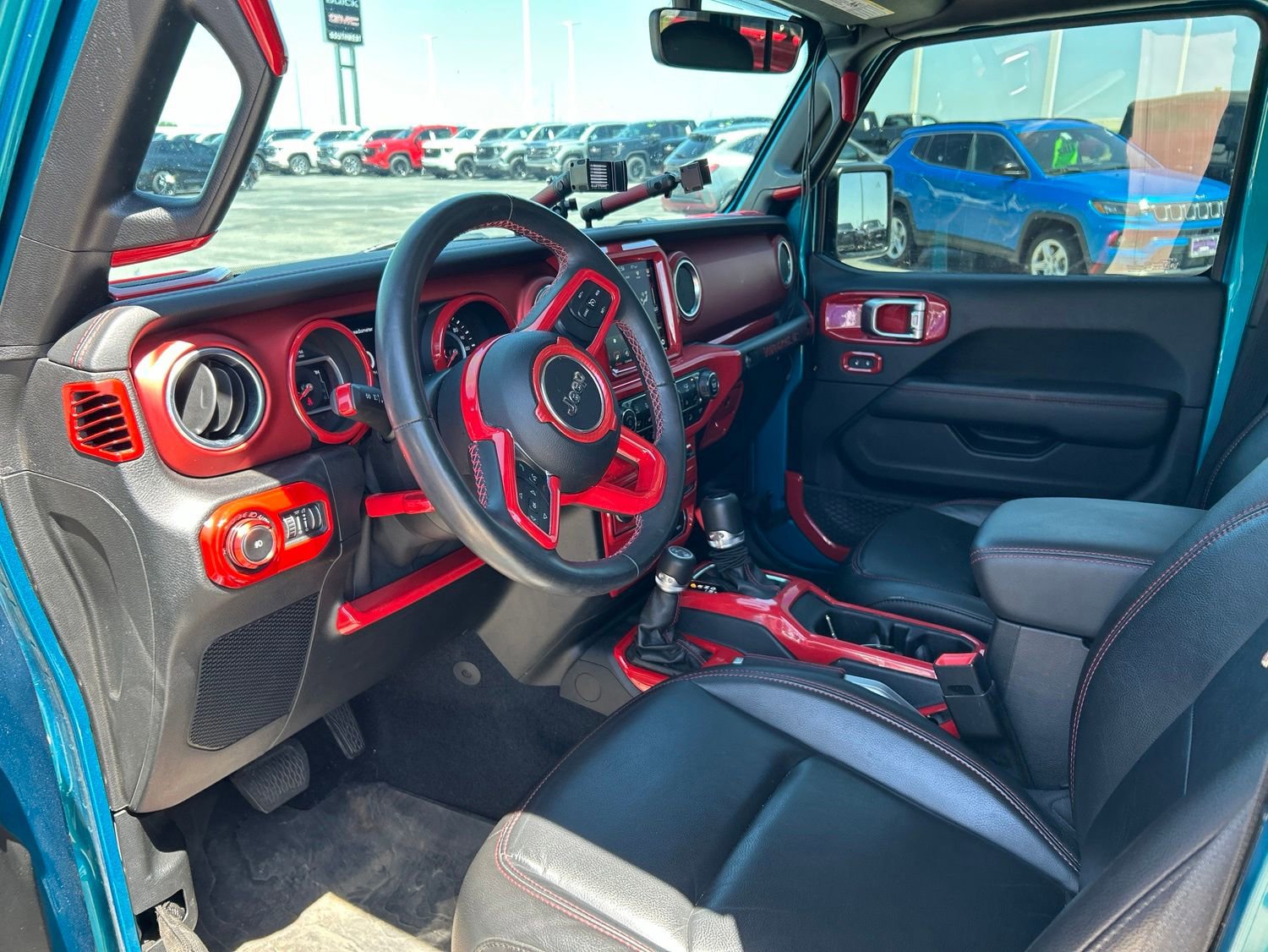 Used 2020 Jeep Wrangler Unlimited Rubicon AWD/4WD image 17