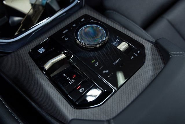 Used 2025 BMW X3 xDrive30i w/ Premium Package image 19