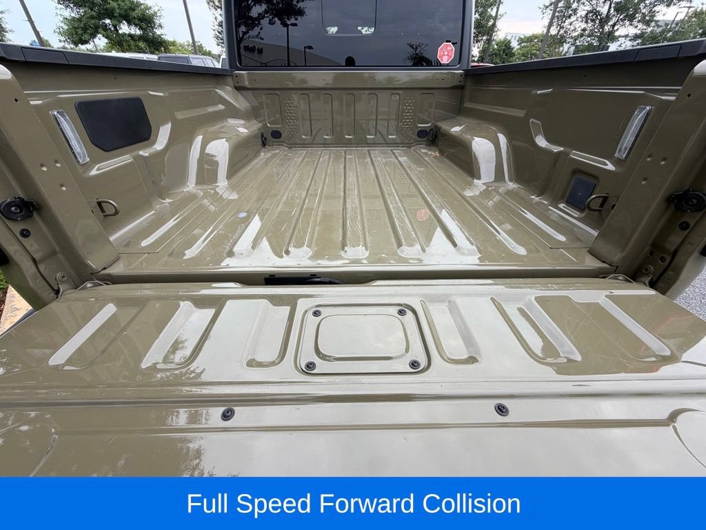 Used 2026 Jeep Gladiator Mojave AWD/4WD image 9