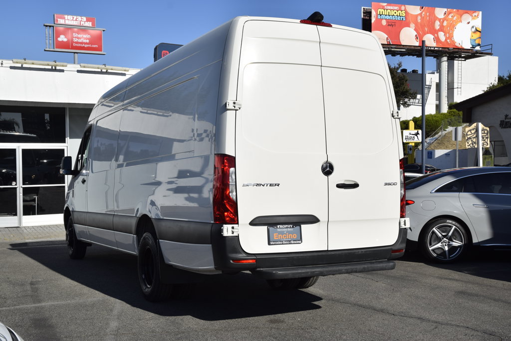Used 2024 Mercedes-Benz Sprinter 3500 w/ Acoustic Package image 3