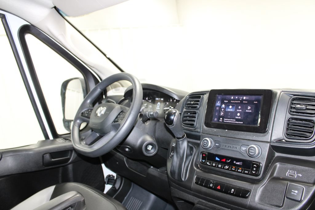 Used 2025 RAM ProMaster 2500 w/ Convenience Group FWD image 31