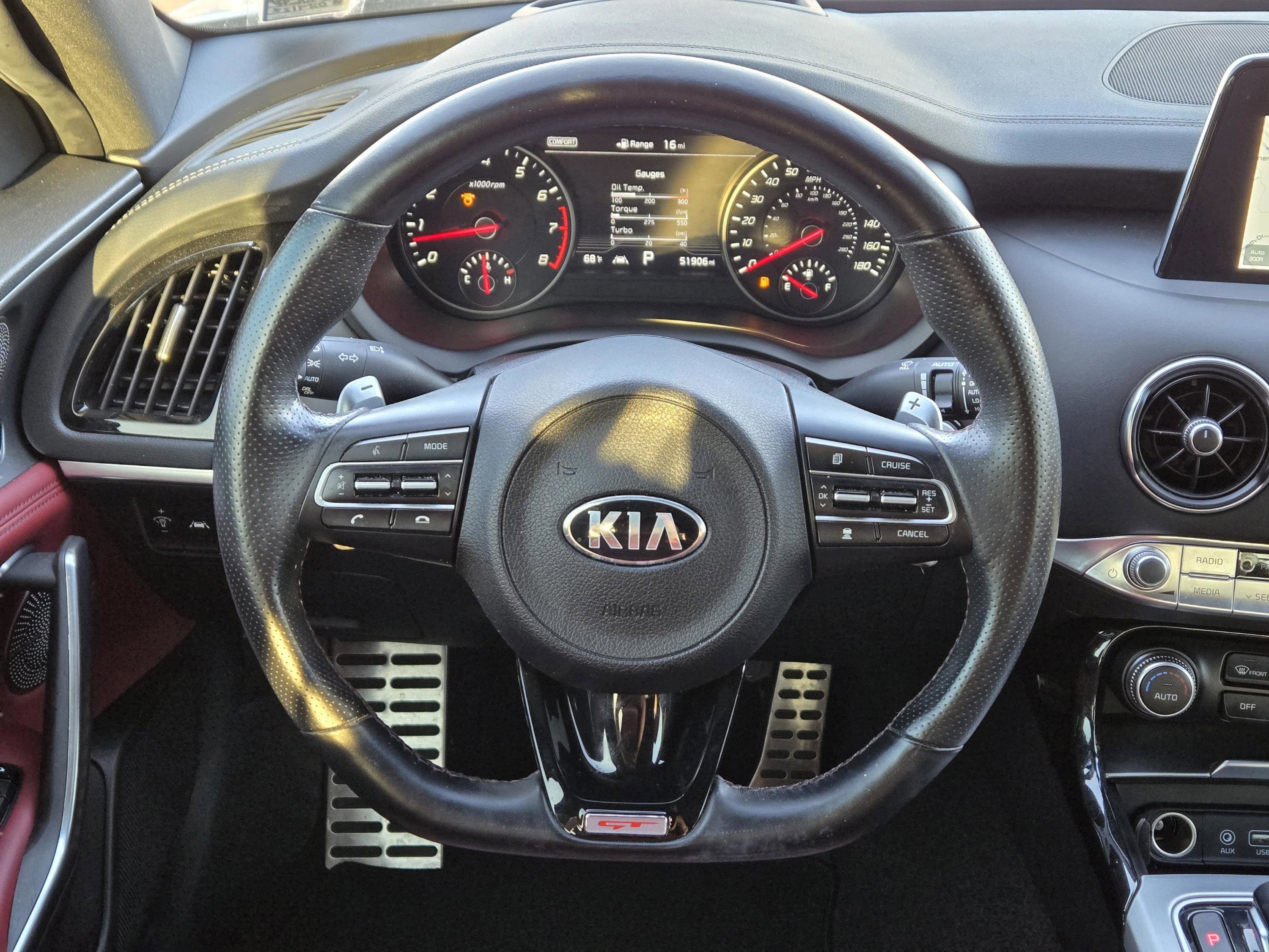 Used 2021 Kia Stinger GT2 image 19