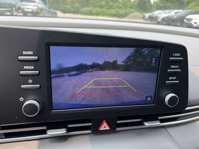 Used 2023 Hyundai Elantra SEL image 12