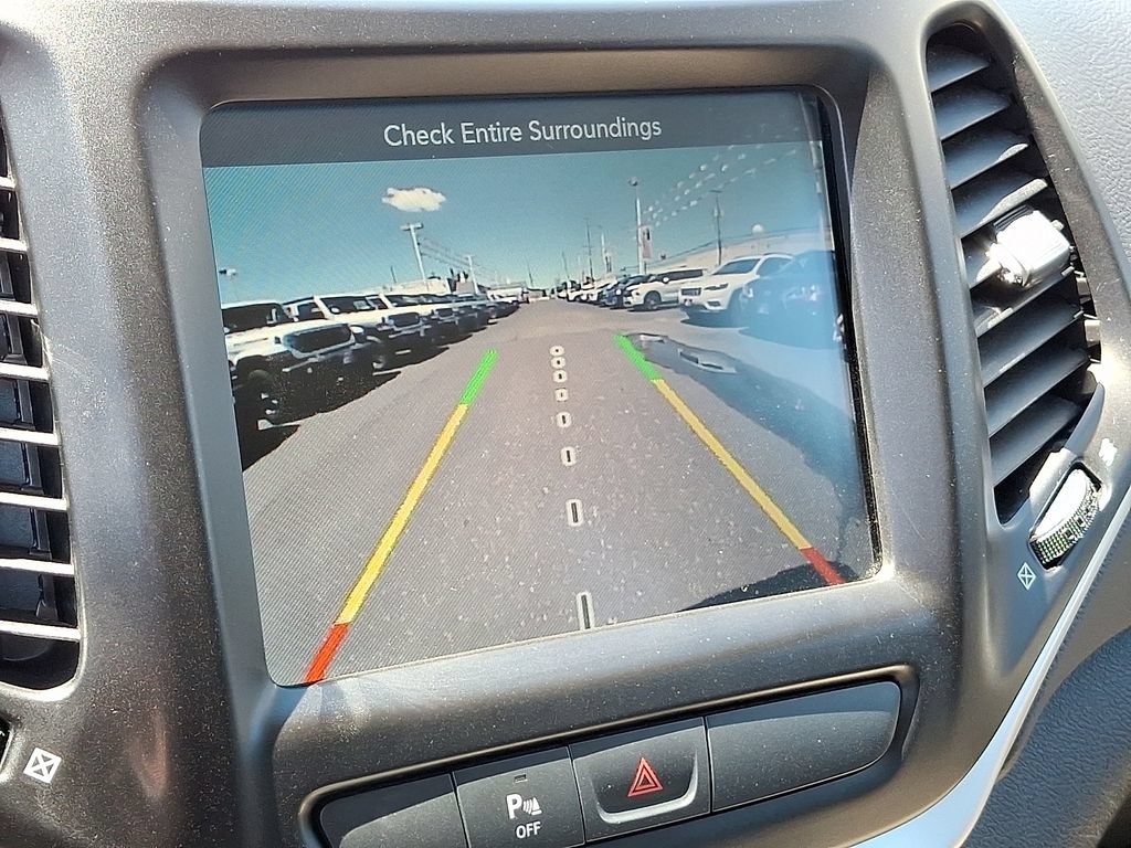 Used 2018 Jeep Cherokee Limited AWD/4WD image 20