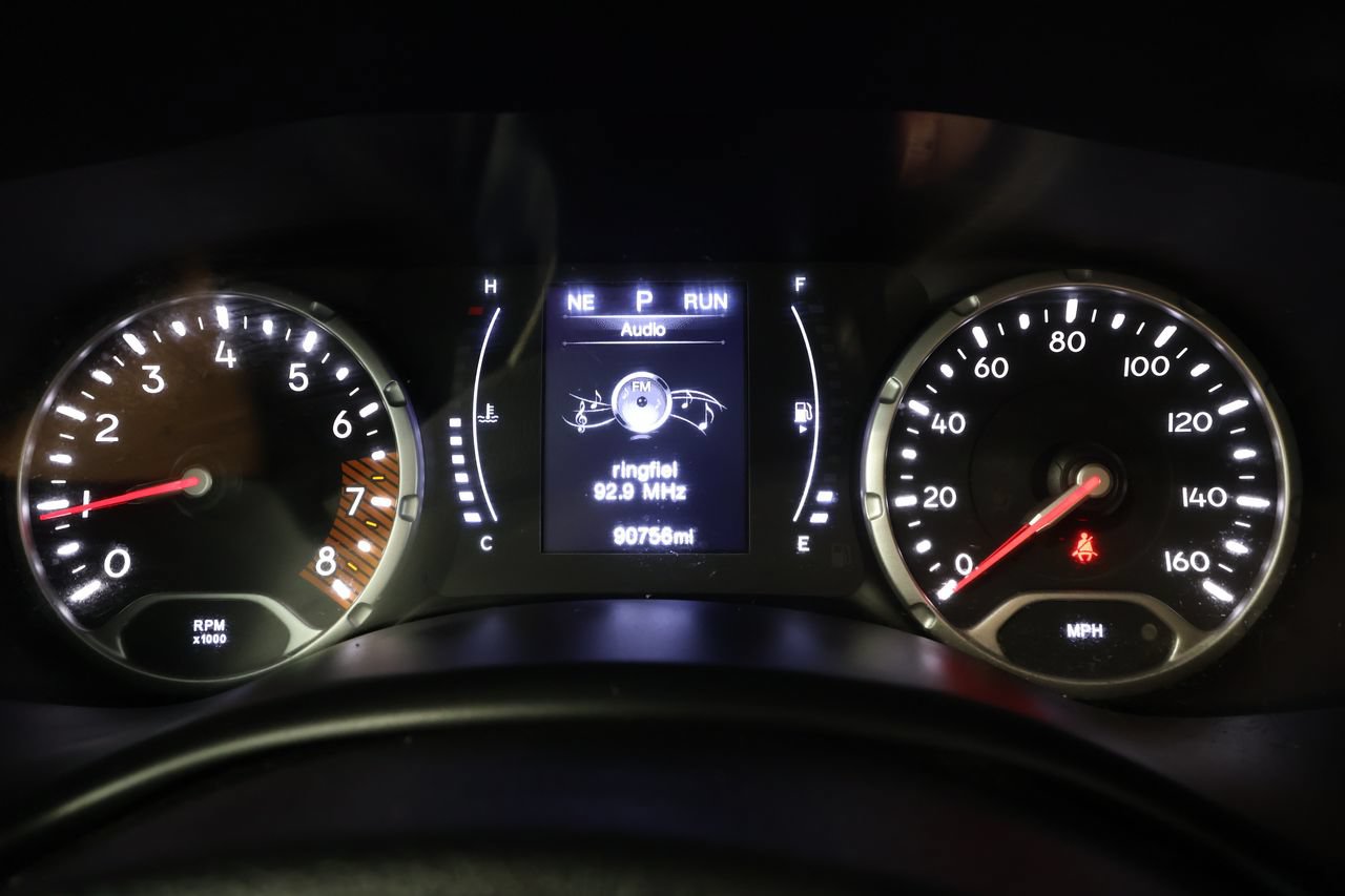 Used 2019 Jeep Renegade Altitude w/ Quick Order Package 2XM AWD/4WD image 11