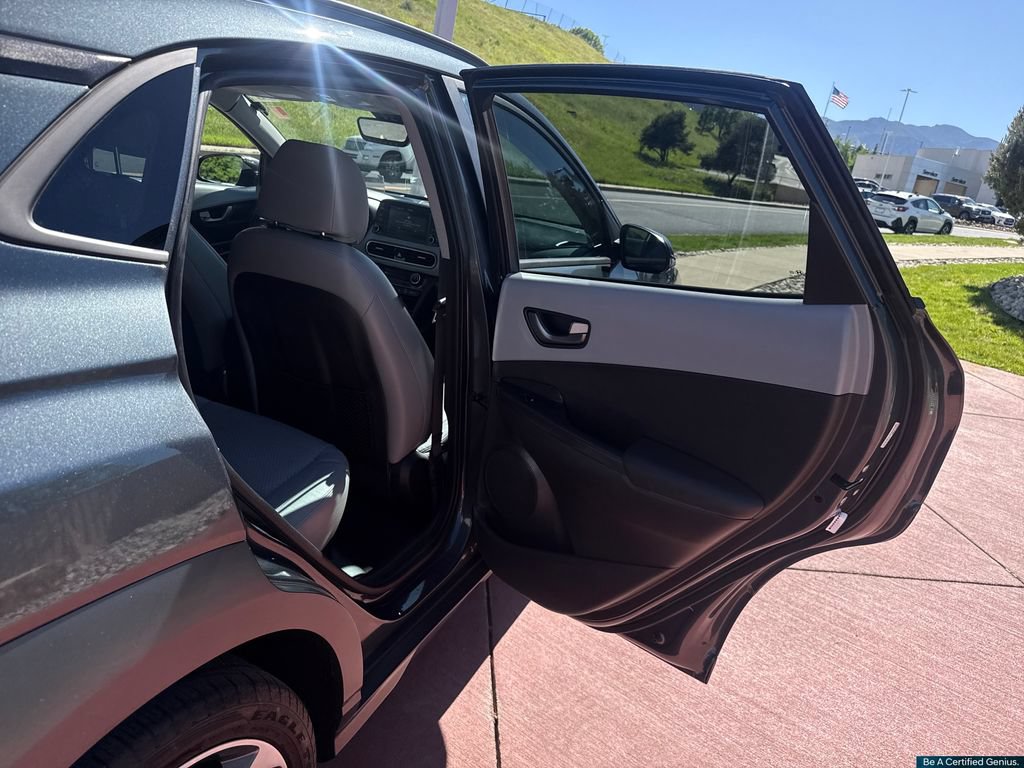 Certified 2021 Hyundai Kona Ultimate AWD/4WD image 31