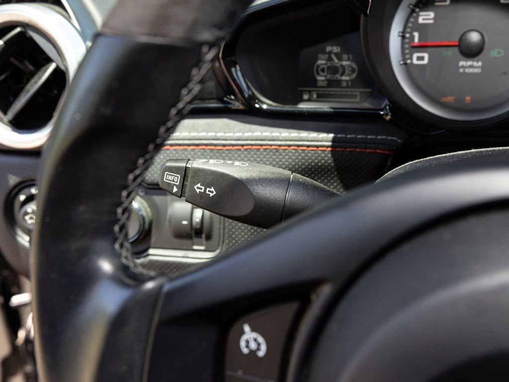 Used 2020 Lotus Evora RWD image 33