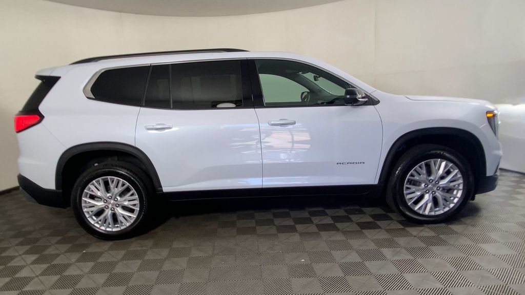 New 2026 GMC Acadia Elevation w/ Elevation Premium Package FWD image 2