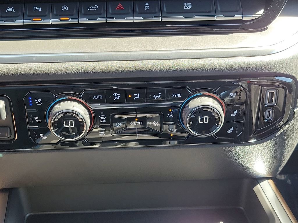 Used 2025 Chevrolet Silverado 1500 High Country w/ High Country Premium Package image 11