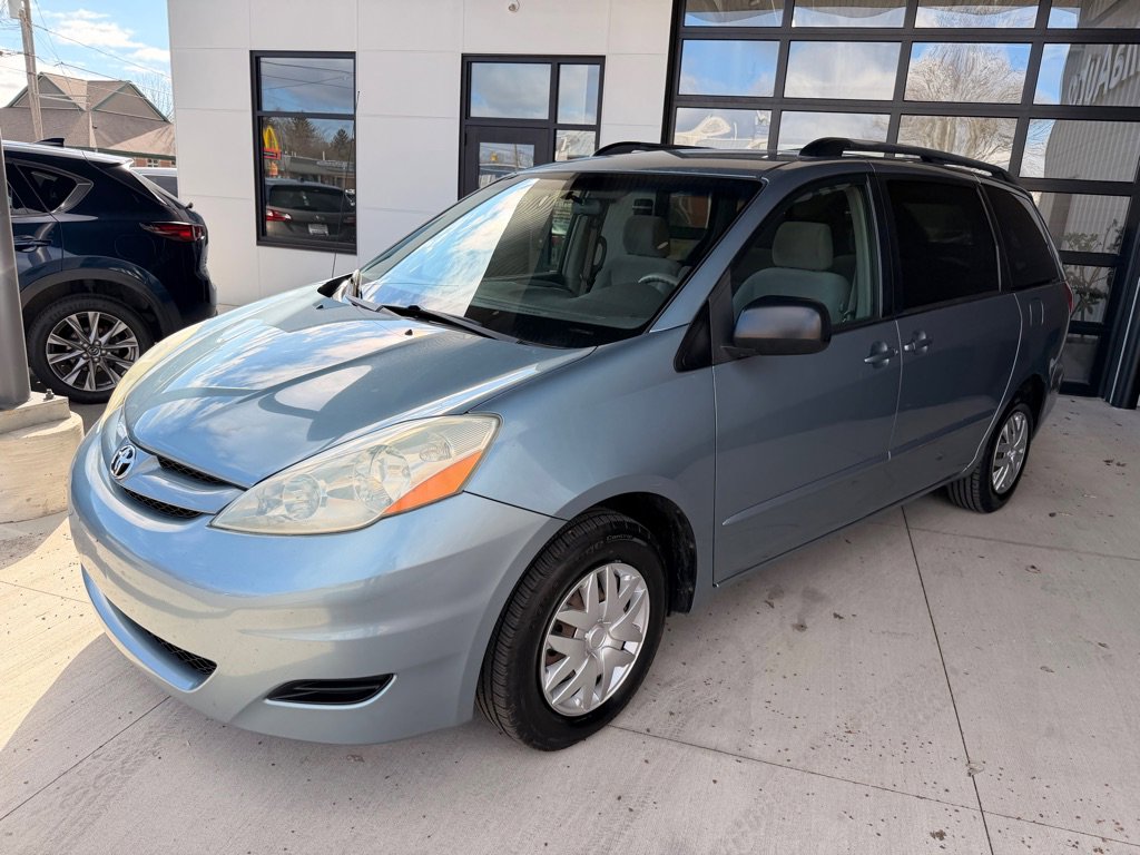 Used 2006 Toyota Sienna CE FWD image 3